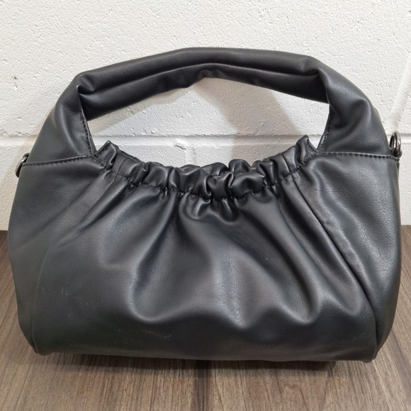 Simply Vera Vera Wang Black Ruched Faux Leather Hobo Bag SV Logo Handbag - Picture 2 of 11